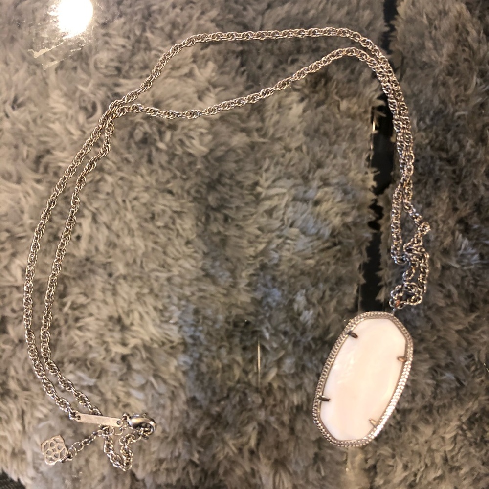 Kendra Scott long necklace